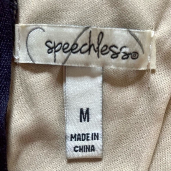 NEW Speechless Floral Lace High Neck Bodycon Mini Dress Navy Tan Lining Size M - Picture 8 of 8